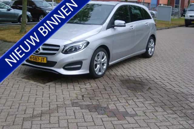 Mercedes-Benz B-Klasse (2018) thumbnail 1