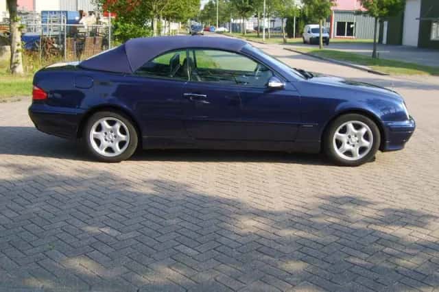 Mercedes-Benz CLK-Klasse (2000) thumbnail 4