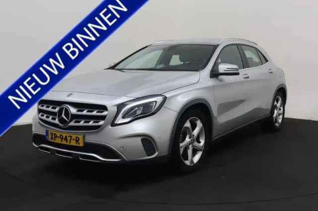 Mercedes-Benz GLA-Klasse (2017) thumbnail 1