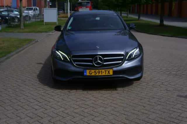 Mercedes-Benz E-Klasse (2019) thumbnail 2