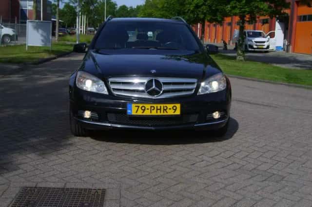 Mercedes-Benz C-Klasse (2011) thumbnail 2