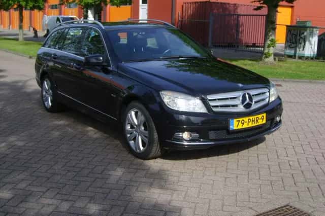 Mercedes-Benz C-Klasse (2011) thumbnail 3