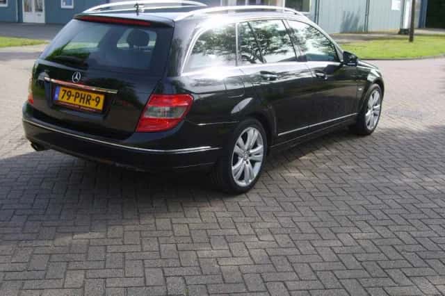 Mercedes-Benz C-Klasse (2011) thumbnail 5