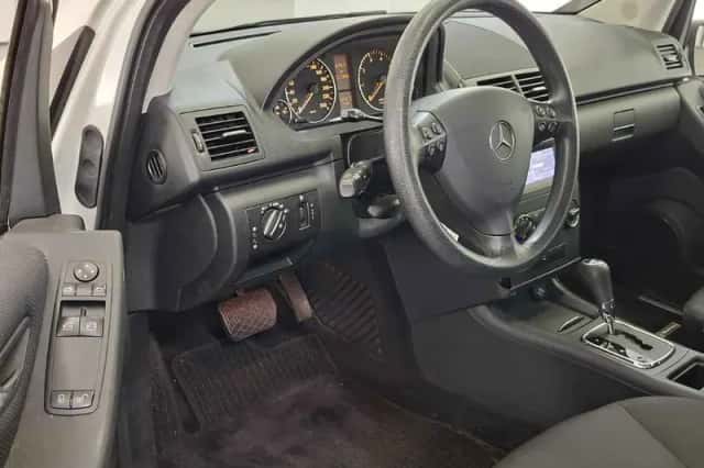 Mercedes-Benz A-Klasse (2010) thumbnail 6