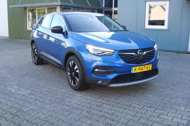 Opel Grandland (2021) thumbnail 3