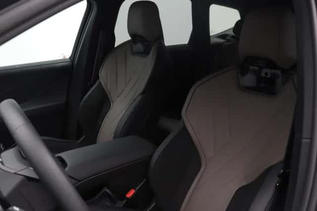 BMW iX3 (2026) thumbnail 4