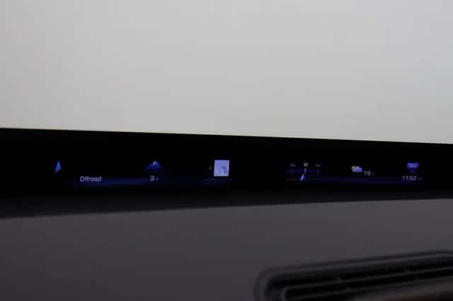 BMW iX3 (2026) thumbnail 3