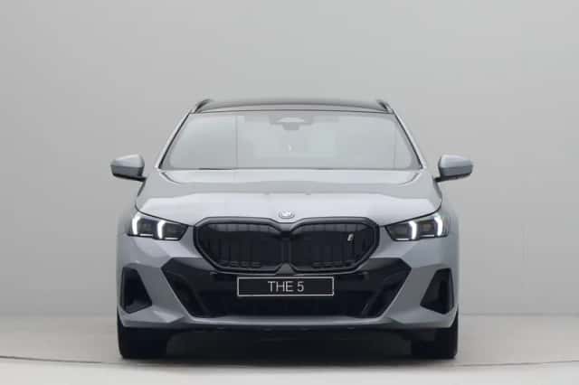 BMW i5 (2026) thumbnail 5