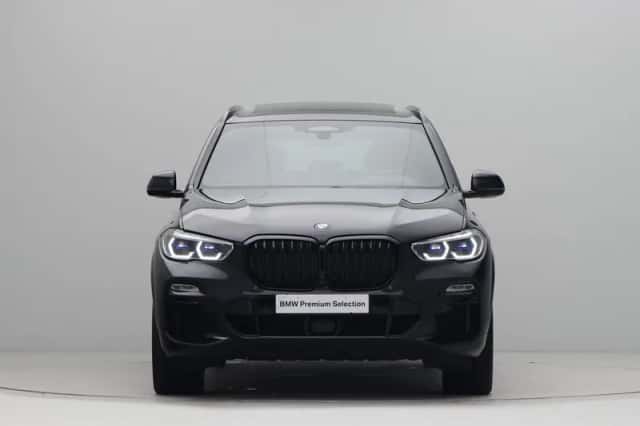 BMW X5 (2021) thumbnail 2