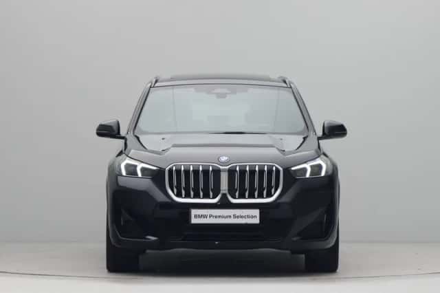 BMW X1 (2023) thumbnail 6