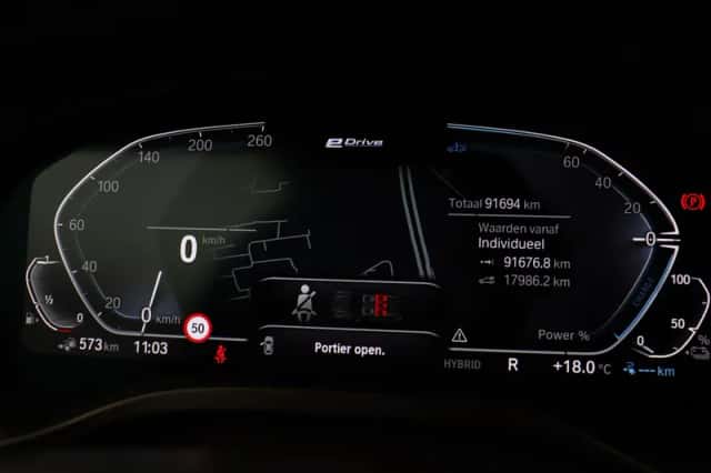 BMW X3 (2023) thumbnail 3