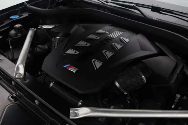 BMW X7 (2022) thumbnail 4