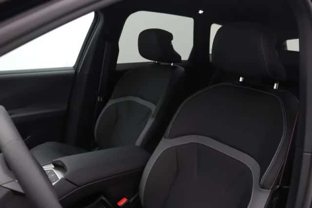 BMW iX3 (2026) thumbnail 4