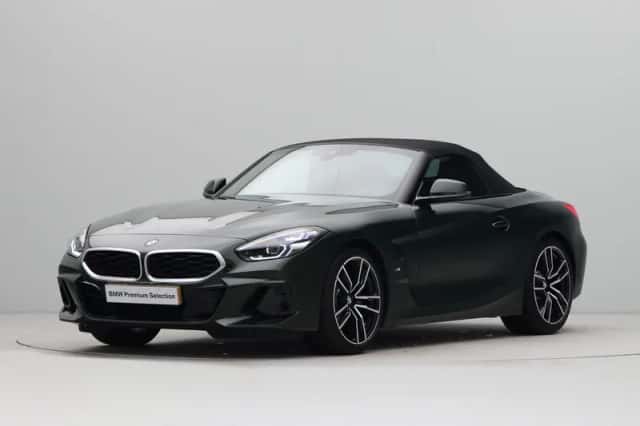 BMW Z4 (2025) thumbnail 2