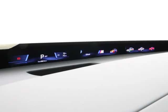 BMW iX3 (2026) thumbnail 3