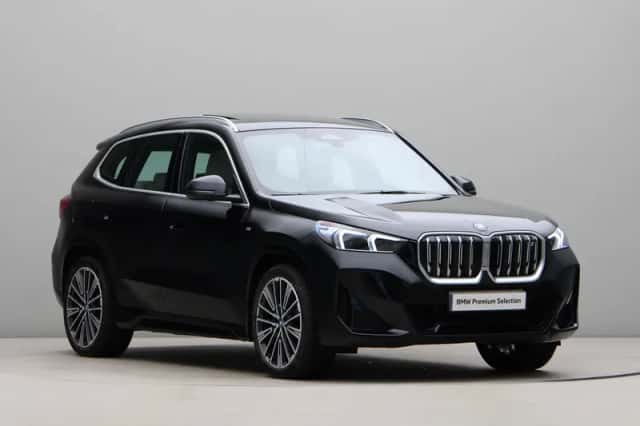 BMW iX1 (2023) thumbnail 3