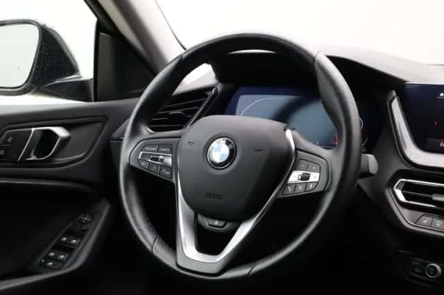 BMW 2-Serie (2023) thumbnail 2