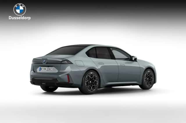 BMW i3 (2026) thumbnail 2
