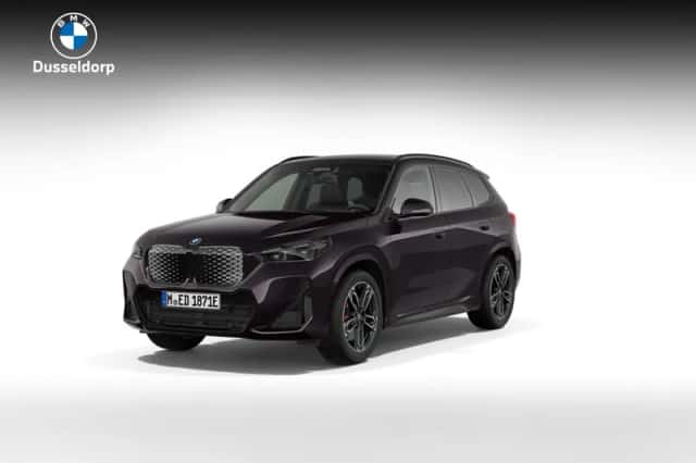 BMW iX1 (2026) thumbnail 1