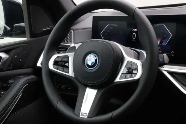 BMW X5 (2026) thumbnail 2
