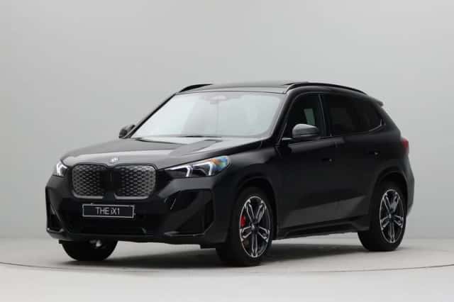 BMW iX1 (2026) thumbnail 1