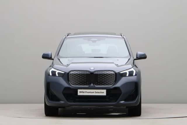 BMW iX1 (2025) thumbnail 5