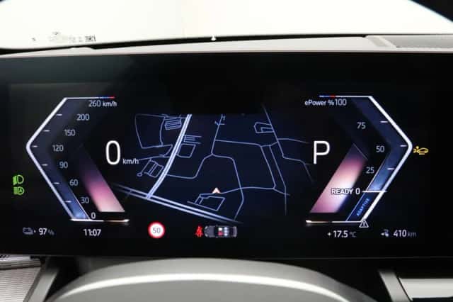 BMW i5 (2024) thumbnail 3