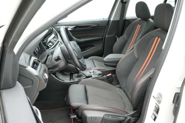 BMW X1 (2022) thumbnail 4