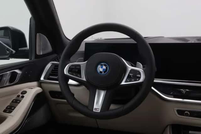 BMW X5 (2026) thumbnail 2