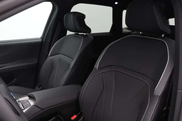 BMW iX3 (2026) thumbnail 4
