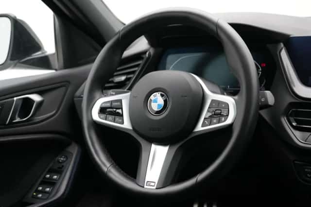 BMW 1-Serie (2024) thumbnail 2