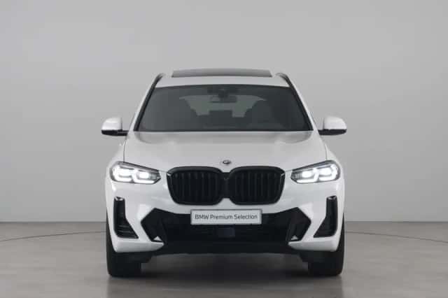 BMW X3 (2023) thumbnail 2