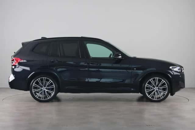 BMW X3 (2023) thumbnail 4