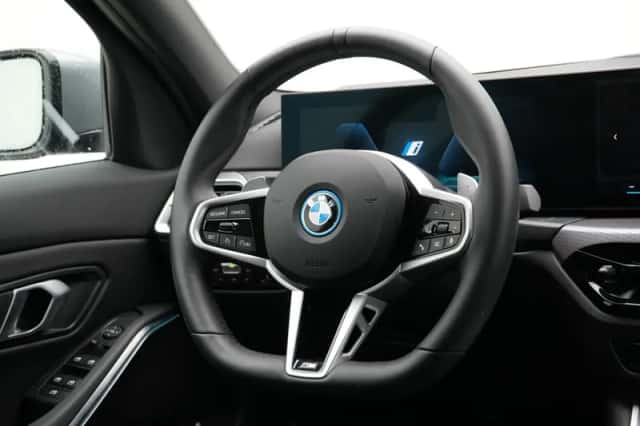 BMW 3-Serie (2025) thumbnail 2