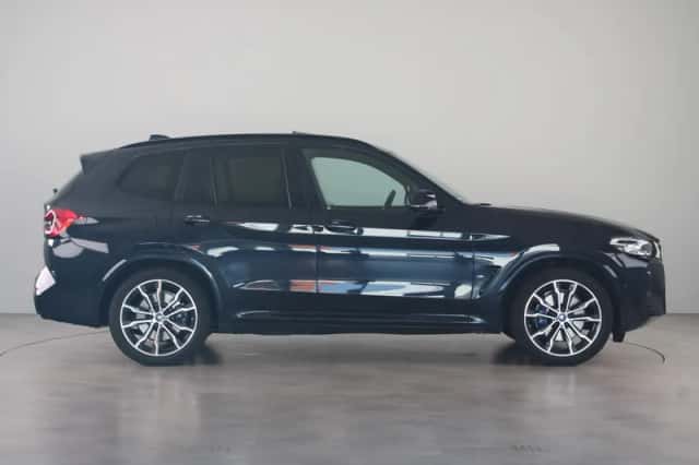 BMW X3 (2023) thumbnail 4