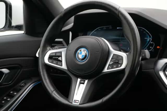 BMW 3-Serie (2022) thumbnail 2
