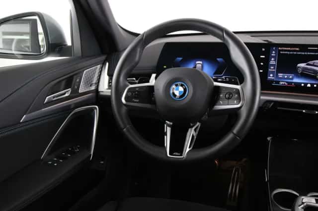 BMW X1 (2025) thumbnail 2