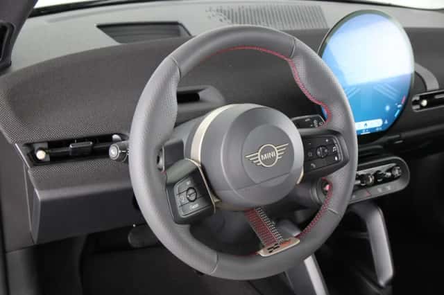 MINI Mini Electric (2026) thumbnail 2