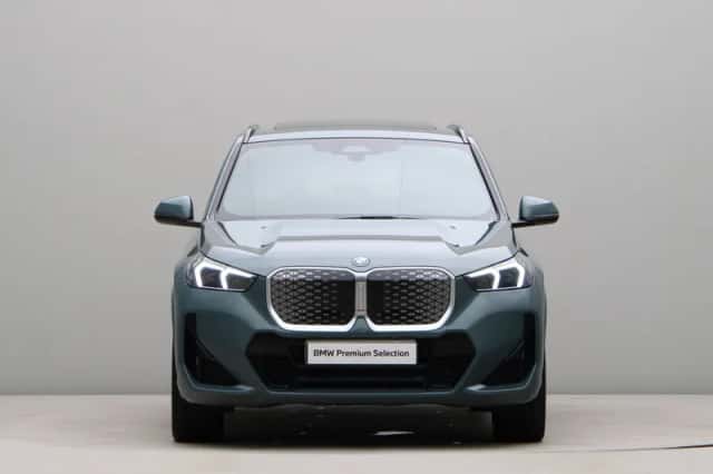 BMW iX1 (2025) thumbnail 6