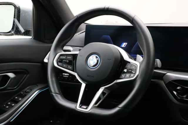 BMW 3-Serie (2025) thumbnail 2