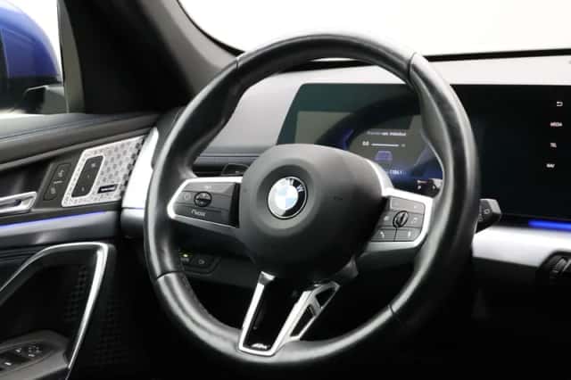 BMW X1 (2023) thumbnail 2