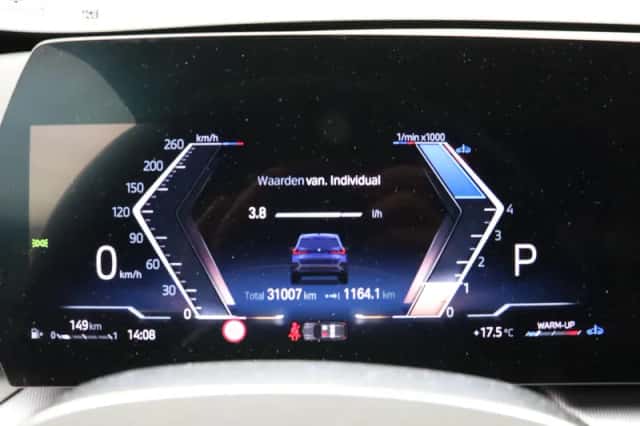 BMW X1 (2023) thumbnail 3