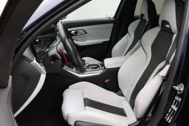 BMW M3 (2024) thumbnail 5