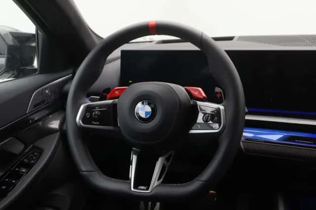 BMW M5 (2025) thumbnail 2