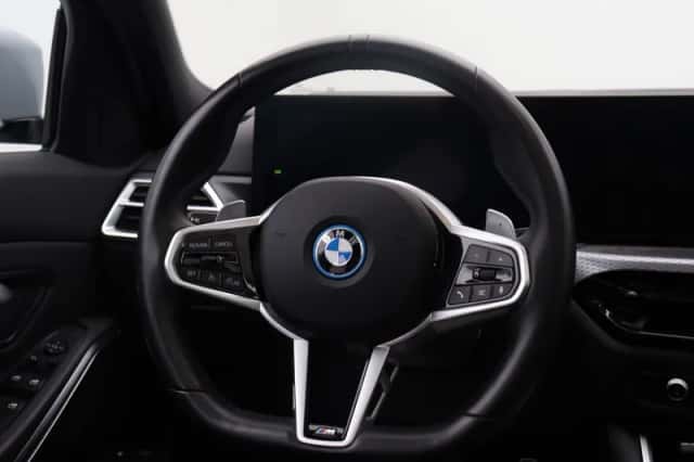 BMW 3-Serie (2025) thumbnail 2
