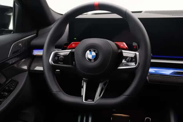 BMW M5 (2026) thumbnail 2