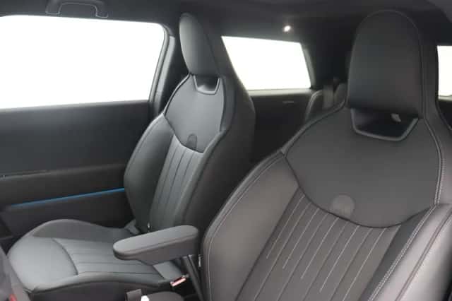MINI Cooper (2026) thumbnail 3