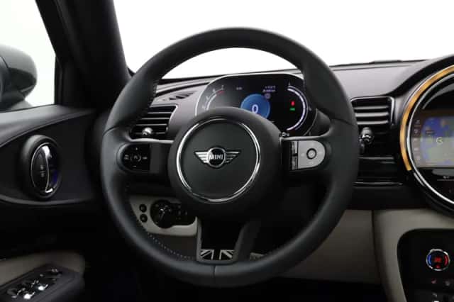 MINI Clubman (2023) thumbnail 2