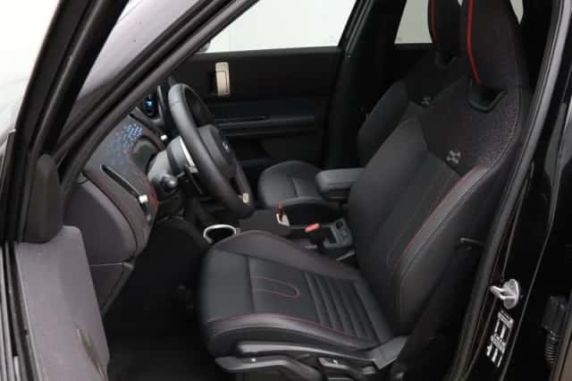 MINI Countryman (2025) thumbnail 4