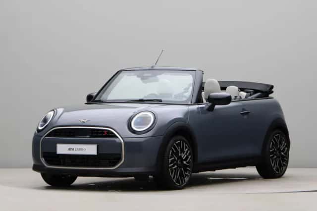 MINI Cabrio (2026) thumbnail 2